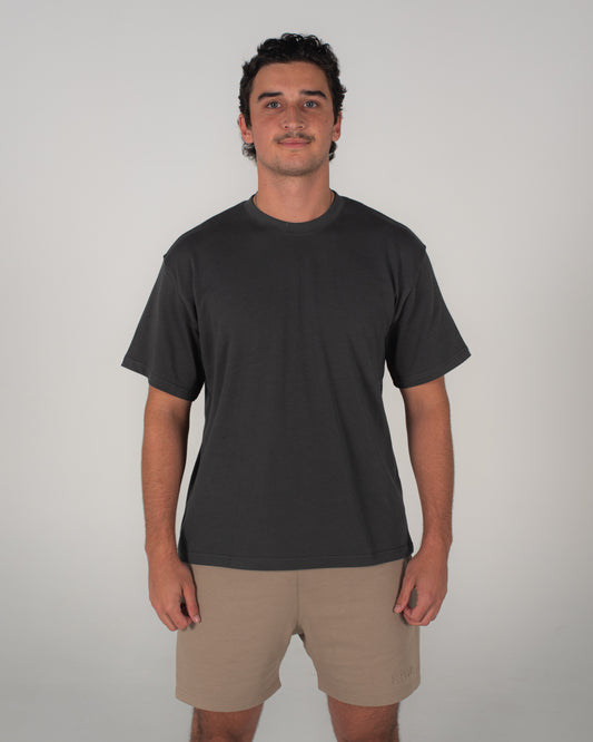 UNISEX PUMP TEE - MR MISTY (CHARCOAL BLACK)