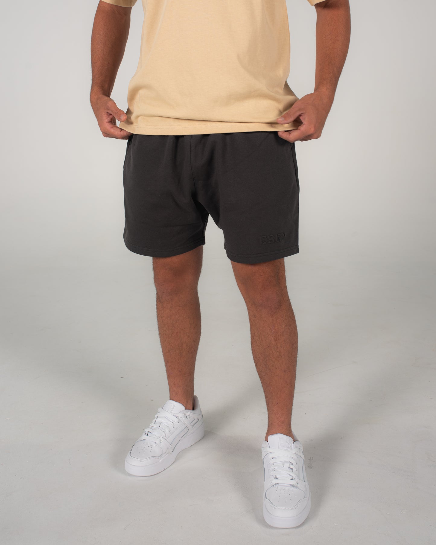 TK SHORT - MR MISTY (CHARCOAL BLACK)