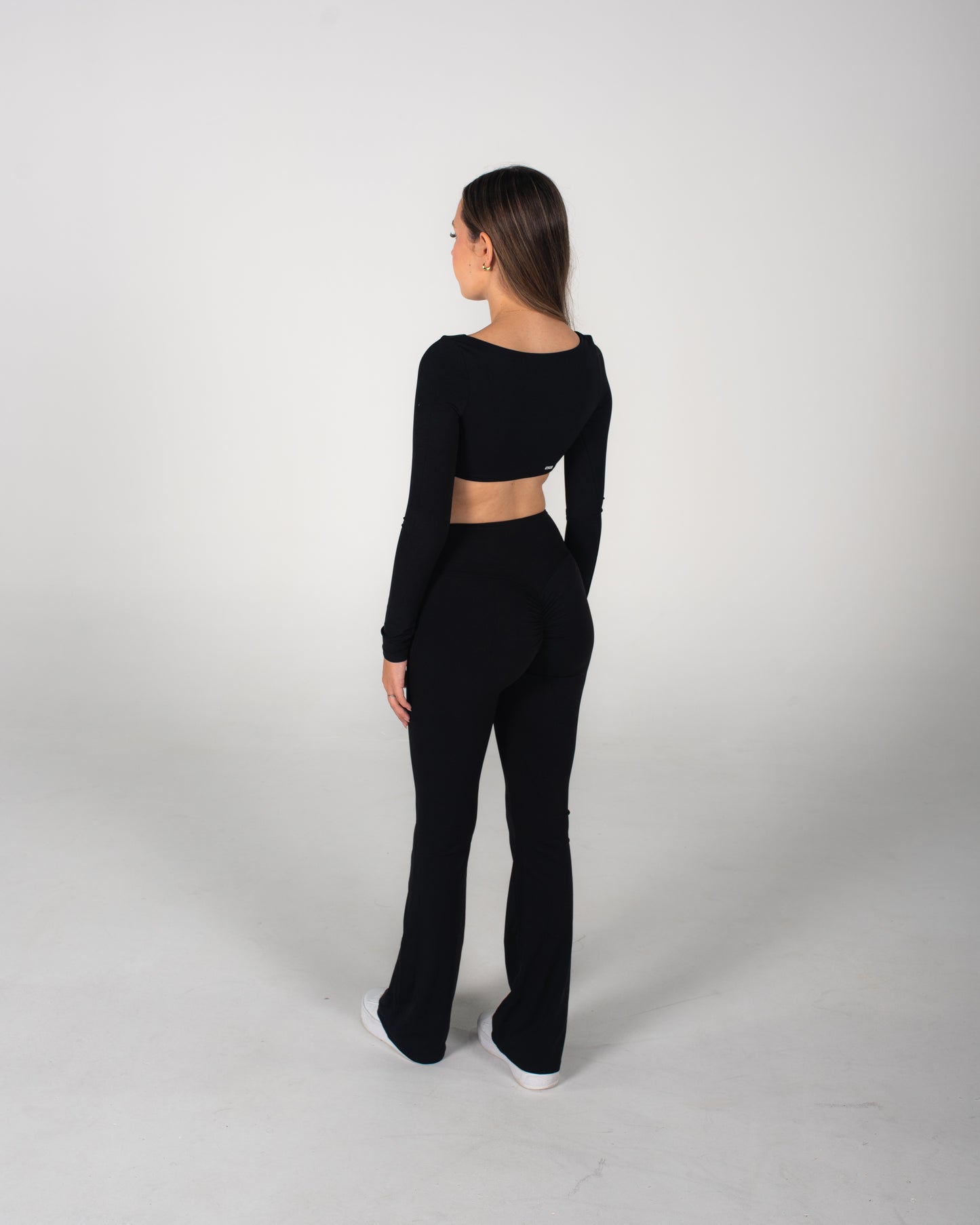 COMFORT FLARE SCRUNCH - JET BLACK