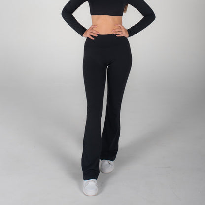 COMFORT FLARE SCRUNCH - JET BLACK