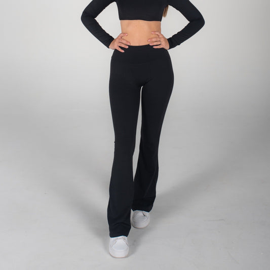 COMFORT FLARE SCRUNCH - JET BLACK